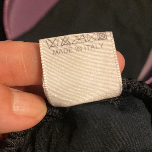 Chanel - Picture 6 of 11